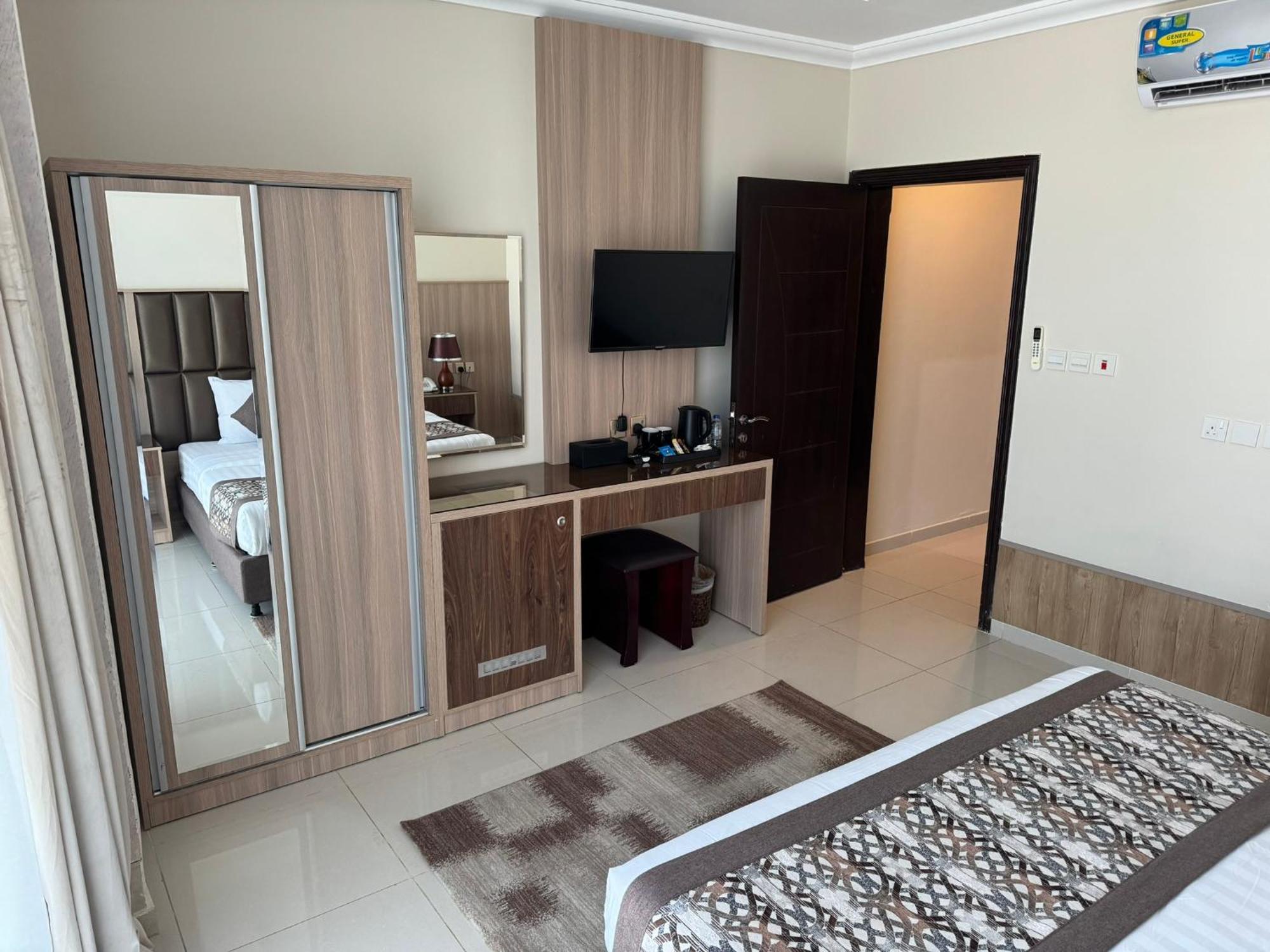 Primotel Suites As Salamah Jeddah Eksteriør billede